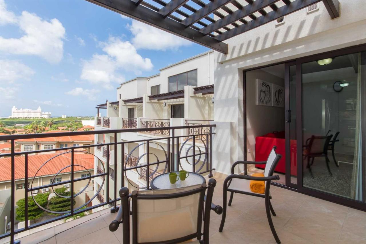 Palmaruba Condos Palm Beach Exterior foto